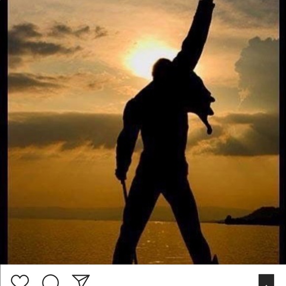 SOLD. FREDDIE MERCURY NECKLACE 2 QUEEN STICKERS - Picture 16 of 16